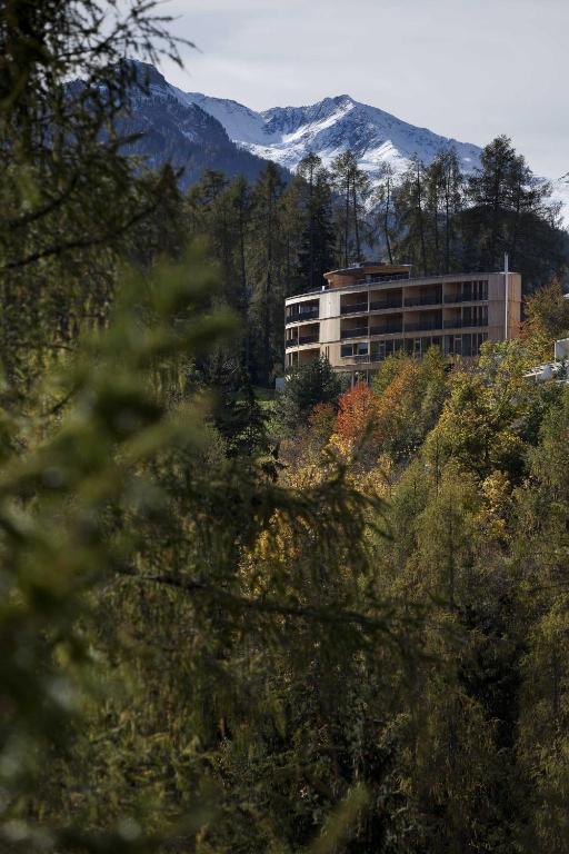 Hotel Arnica Scuol - Adults Only エクステリア 写真