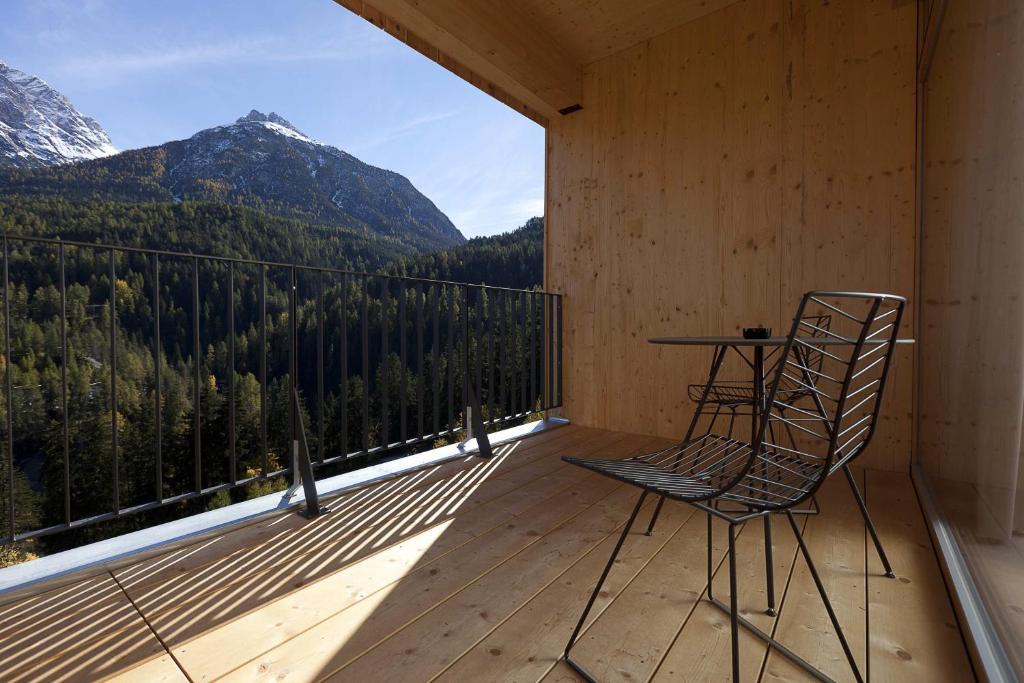 Hotel Arnica Scuol - Adults Only エクステリア 写真