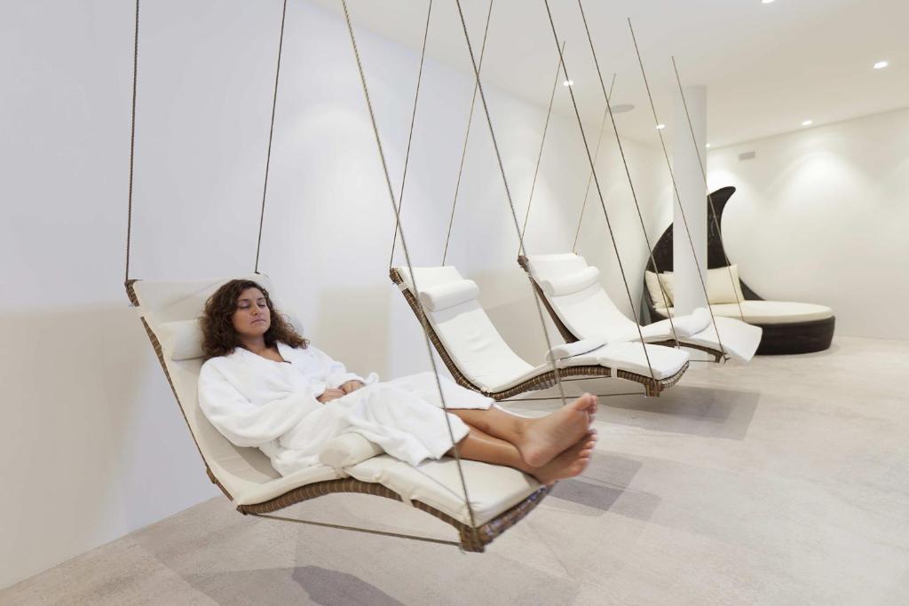 Hotel Arnica Scuol - Adults Only エクステリア 写真
